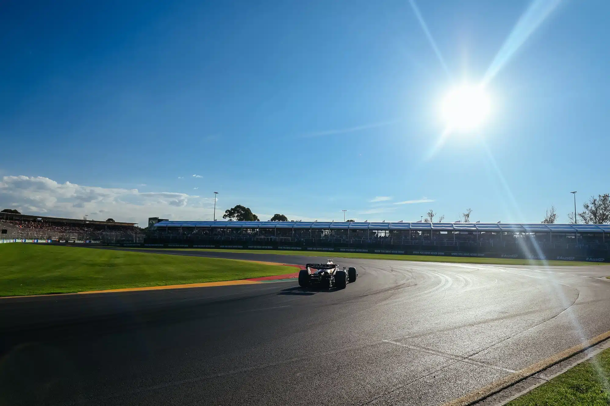 2022-formula-1-australian-grand-prix-race-day-2022-08-04-00-46-28-utc-min